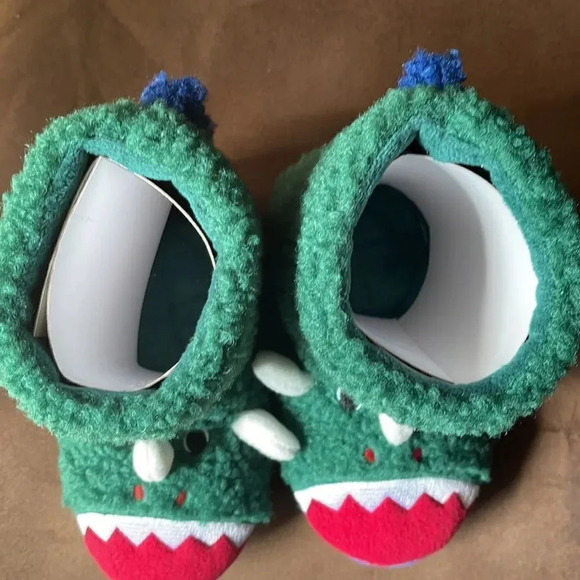 Totes toasties Green Kid Dinosaur boots slippers Size small 11-12 - Picture 6 of 9